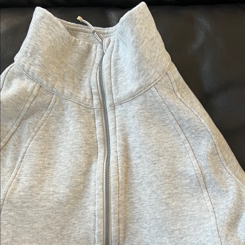 Lululemon Gray Quarter-Zip Pullover EUC - image 3